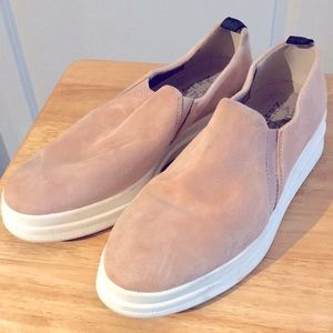 Comfort brand & stylish slip on sneakers!